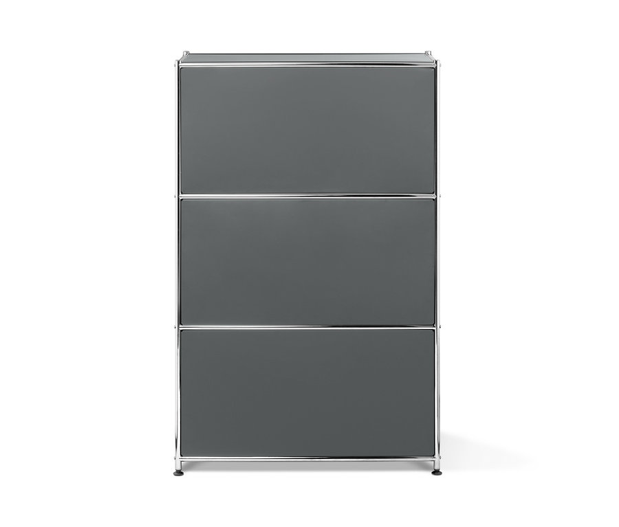 Graues Metallregal mit drei Klappfächern.