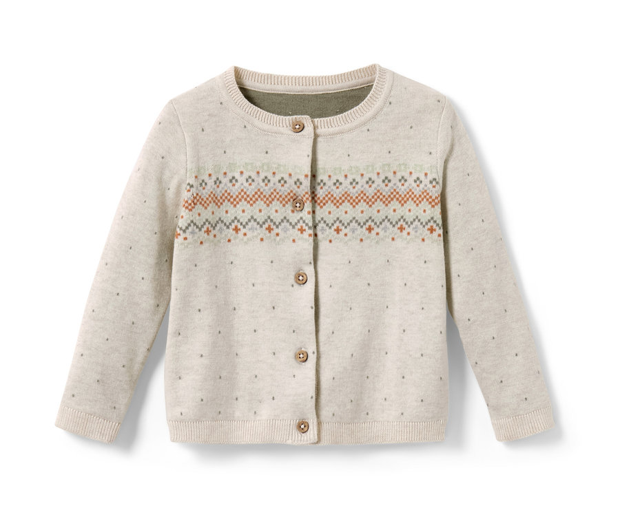 Eine Kinder-Strickjacke mit Norwegermuster und Knöpfen.