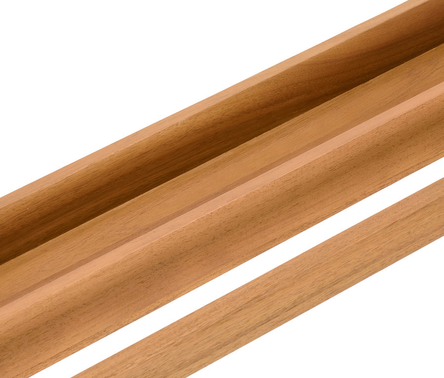 Detailansicht eines hölzernen Stummer Dieners.