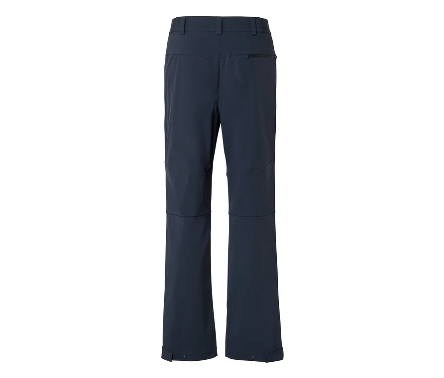 Dunkelblaue Hose von hinten, mit Gürtelschlaufen, Reißverschlusstasche hinten rechts und verstärkten Kniebereichen.