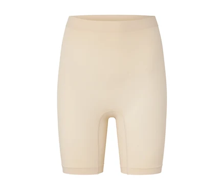 Beige Shapewear-Shorts vor einem weißen Hintergrund.