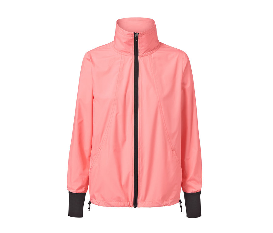 Eine pinke Laufjacke mit einem Reißverschluss in der Mitte.