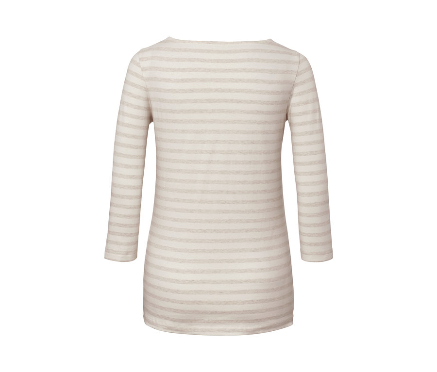 Rückansicht eines gestreiften Shirts mit 3/4-Arm.