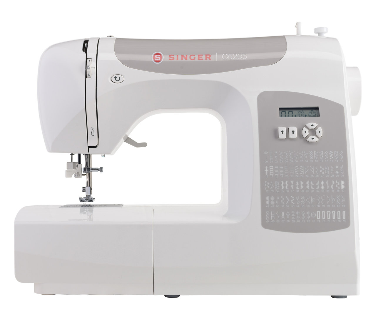 Detailaufnahme einer weißen Singer Computer-Nähmaschine »C5205«.