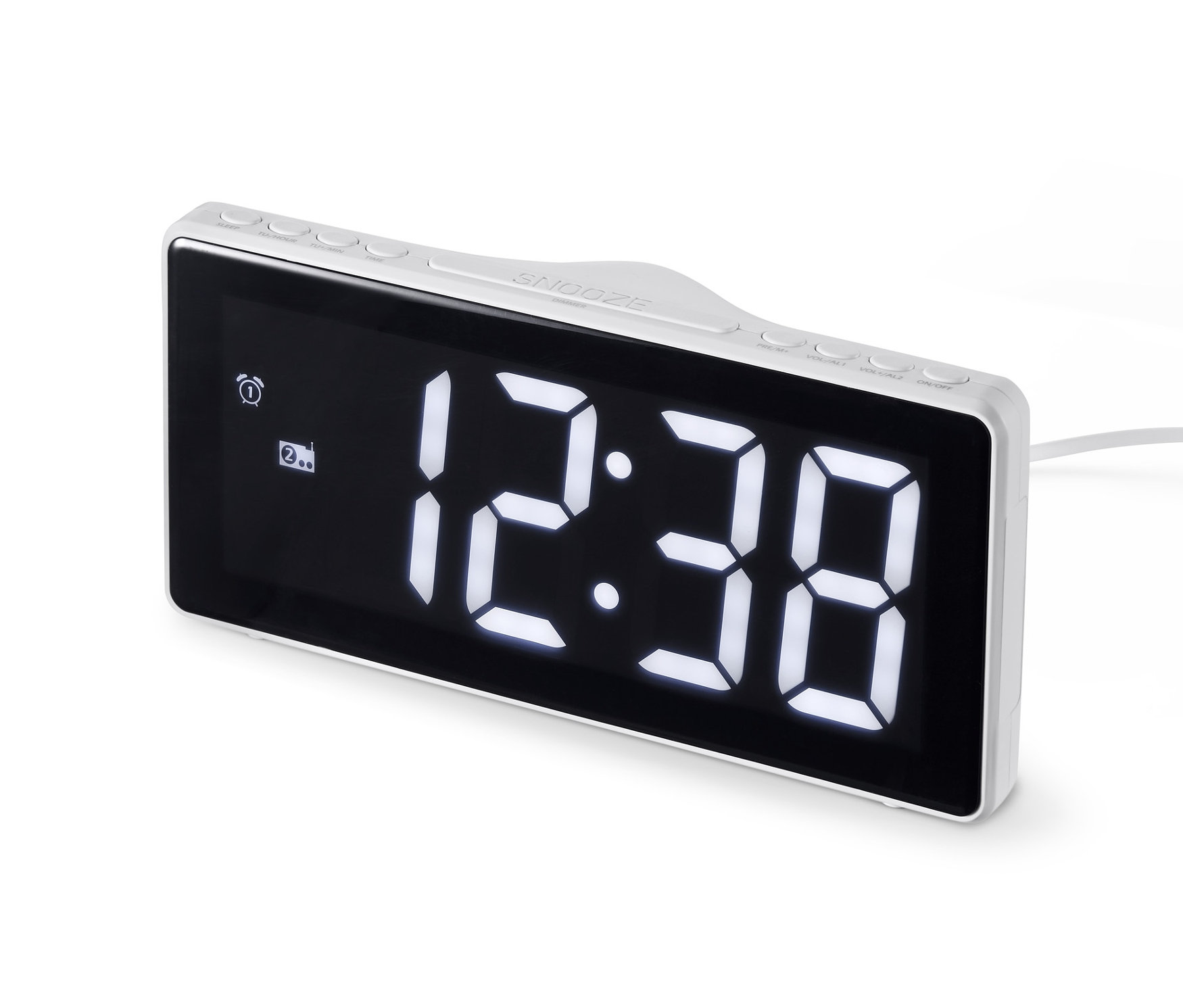 Ein weißer XXL-Radiowecker mit digitaler Anzeige zeigt die Uhrzeit 12:38.