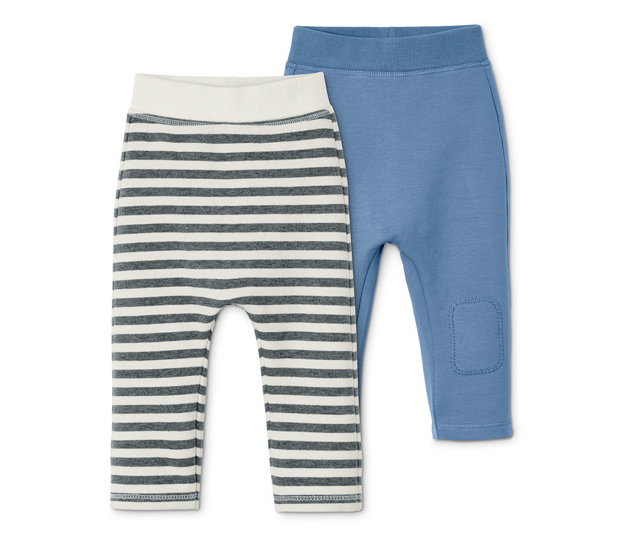 Zwei Baumwoll-Sweat-Schlupfhosen: eine gestreift in Grau und Weiß, die andere blau.