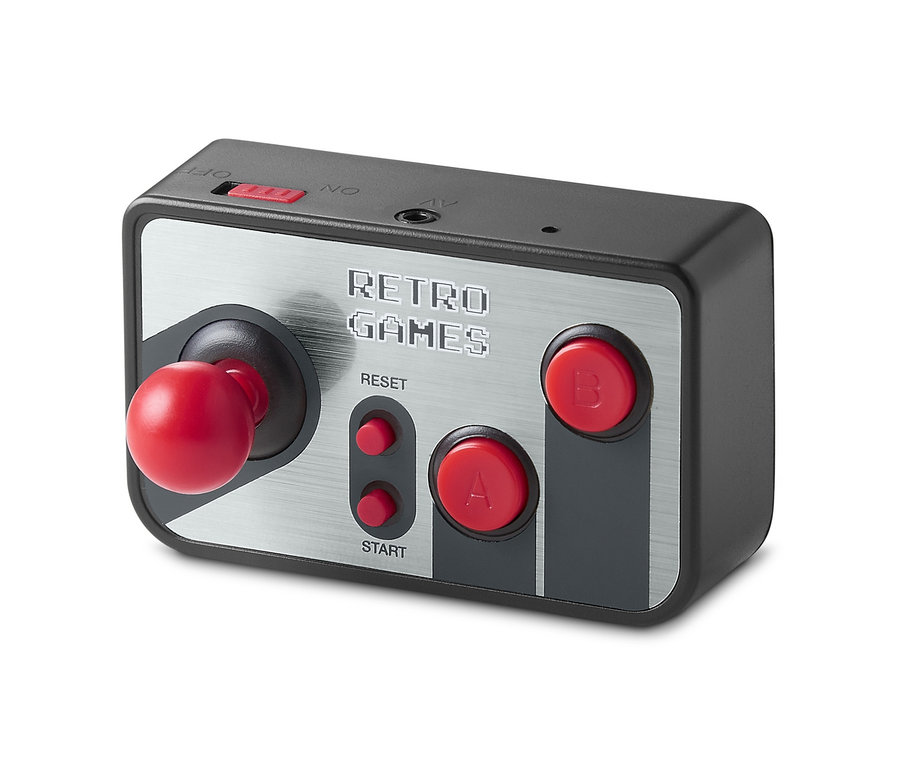 Detailansicht einer Retro-TV-Spielekonsole mit rotem Joystick und A- und B-Tasten.
