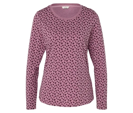Rosa Langarmshirt mit dunkelvioletten Blumen.