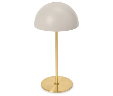 Stehlampe mit hellgrauem, rundem Lampenschirm und goldenem Fuß.