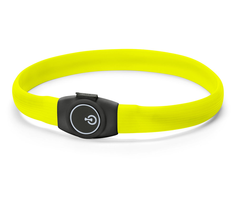 Gelbes Armband mit schwarzem Verschluss in der Mitte.