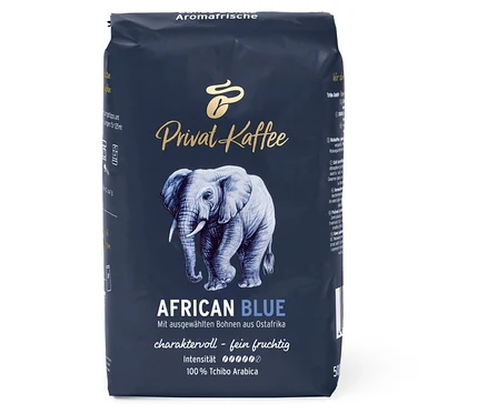 Eine Packung Privat Kaffee African Blue - 1x 500 g Ganze Bohne. Auf der Packung ist ein Elefant abgebildet.