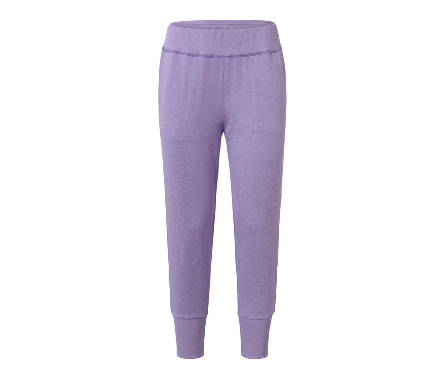 Eine lila 3/4-Sporthose.