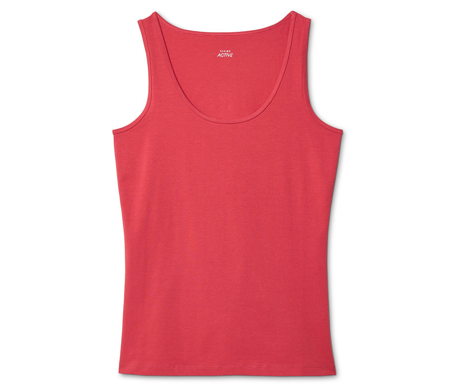 Ein rotes Tanktop liegt auf einem weißen Hintergrund.
