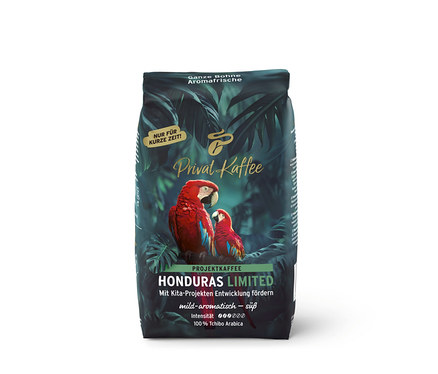 Dunkelgrüne Kaffeepackung Privat Kaffee Limited Edition Honduras mit tropischem Design und zwei roten Aras.