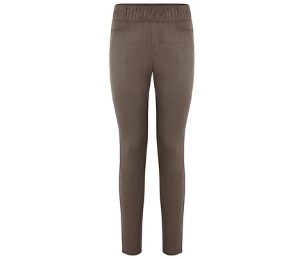Braune Leggings auf weißem Hintergrund.