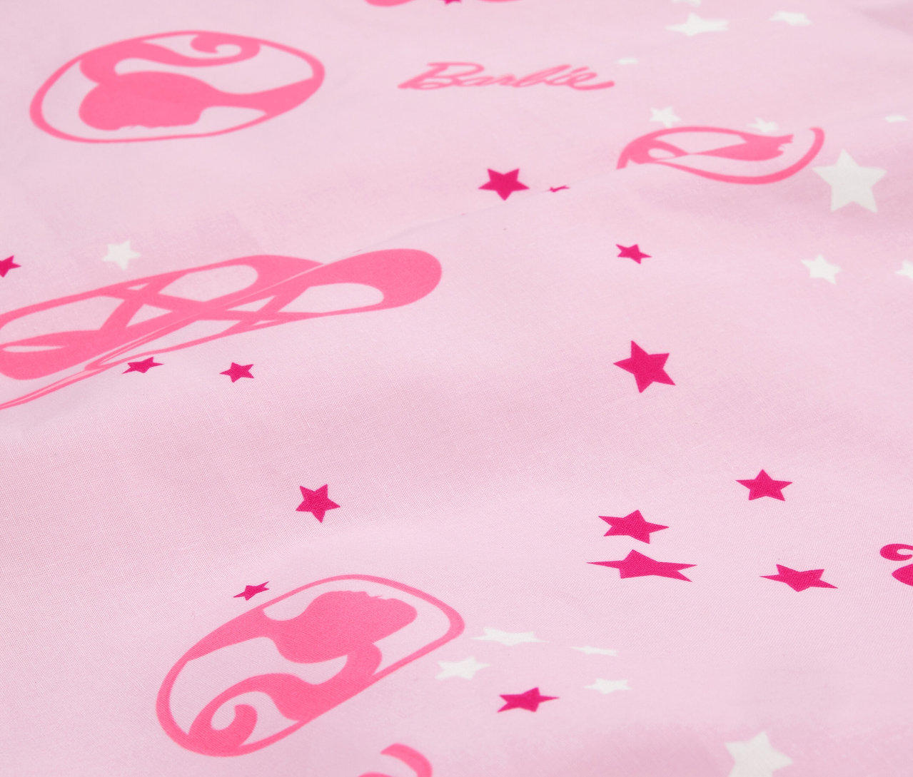 Rosa Stoff mit Ballettmotiven, Barbie-Logo und Sternen.
