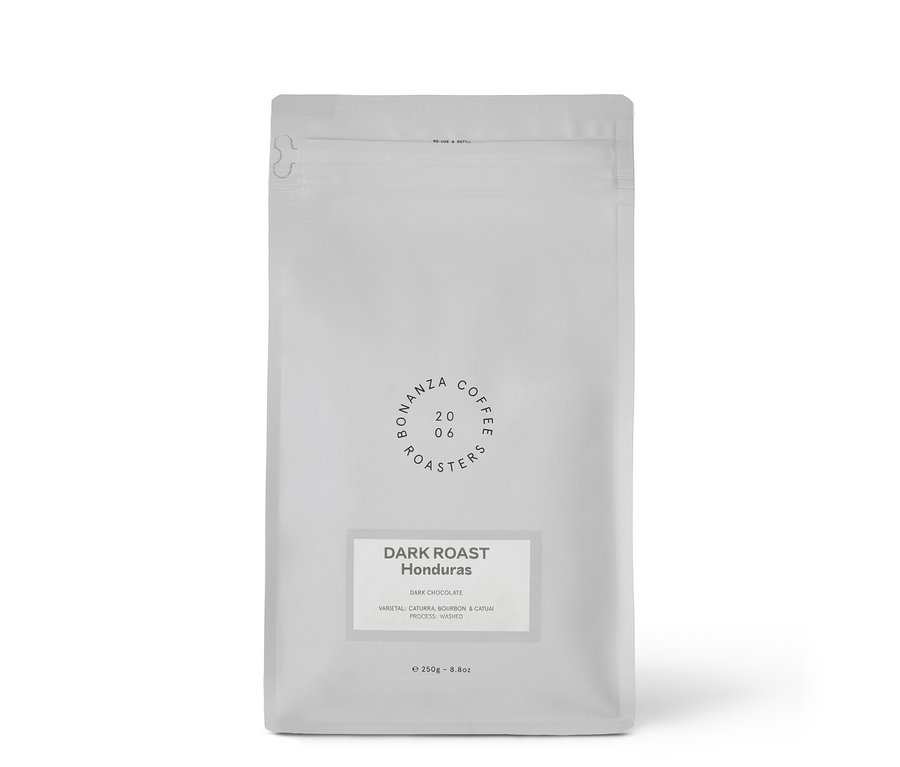 Eine Packung Dark Roast Omni-Roast - 250 g Ganze Bohne.