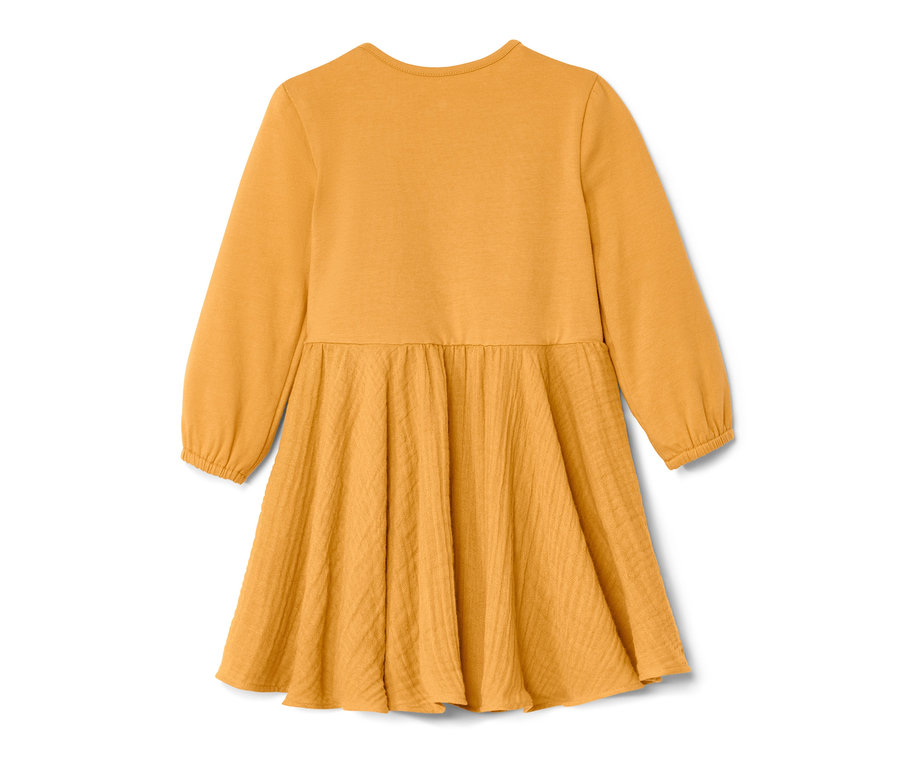 Gelbes Baby-Webkleid mit langen Ärmeln.
