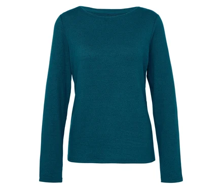 Ein blaues Damenoberteil mit langen Ärmeln auf weißem Hintergrund.