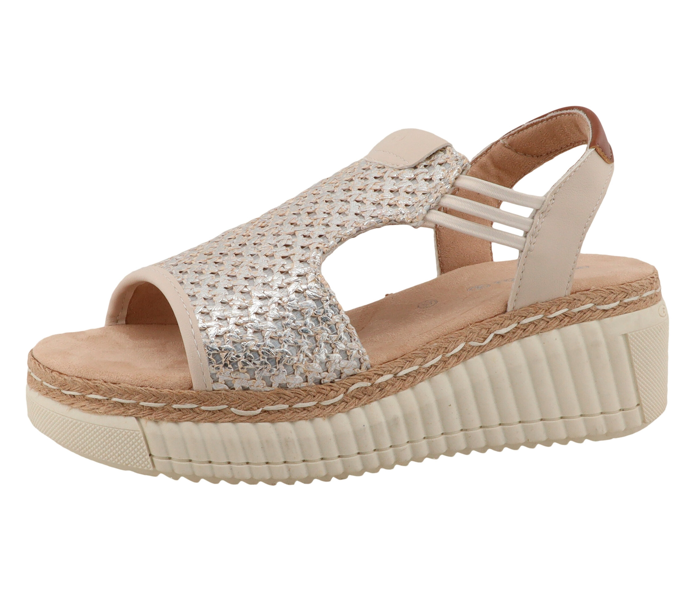 Einzelner, beiger Keilsandalen mit silbernem, gewebtem Obermaterial und elastischen Riemchen.