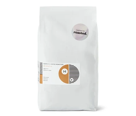 Weiße Packung Hermetic x roasted. Co-Roast #1 Espresso - 1 kg Ganze Bohne.