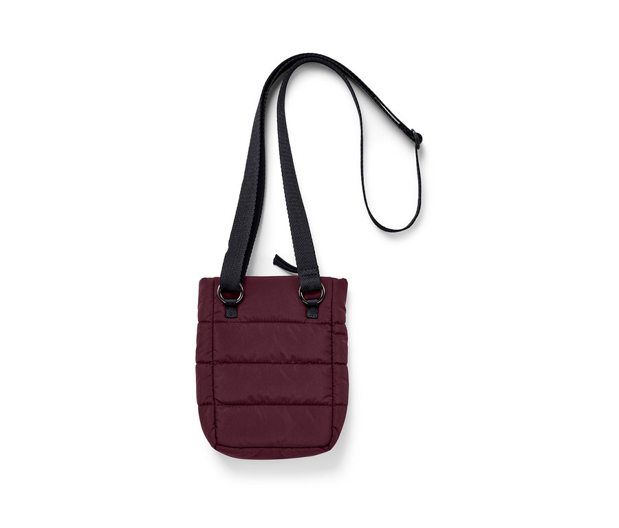 Eine weinrote isolierte Smartphone-Tasche mit einem schwarzen Riemen.