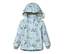 Hellblaue Kinder-Regenjacke mit Kapuze, bedruckt mit Rittern, Burgen und Bäumen.