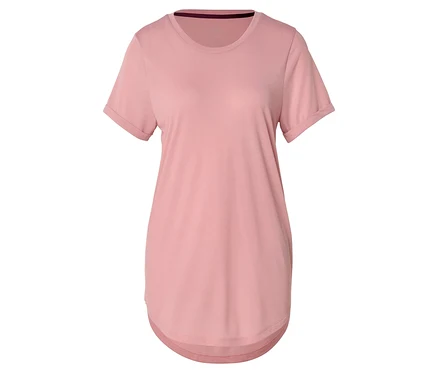 Nahaufnahme eines rosafarbenen T-Shirts mit kurzen Ärmeln und abgerundetem Saum.