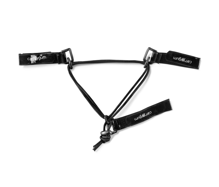 Schwarzes Lenkerspannband mit carrygum Logo auf weißem Hintergrund.