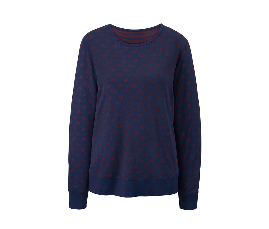 Blauer Pullover mit langen Ärmeln und rotem Aufdruck. Wende-Pyjama.