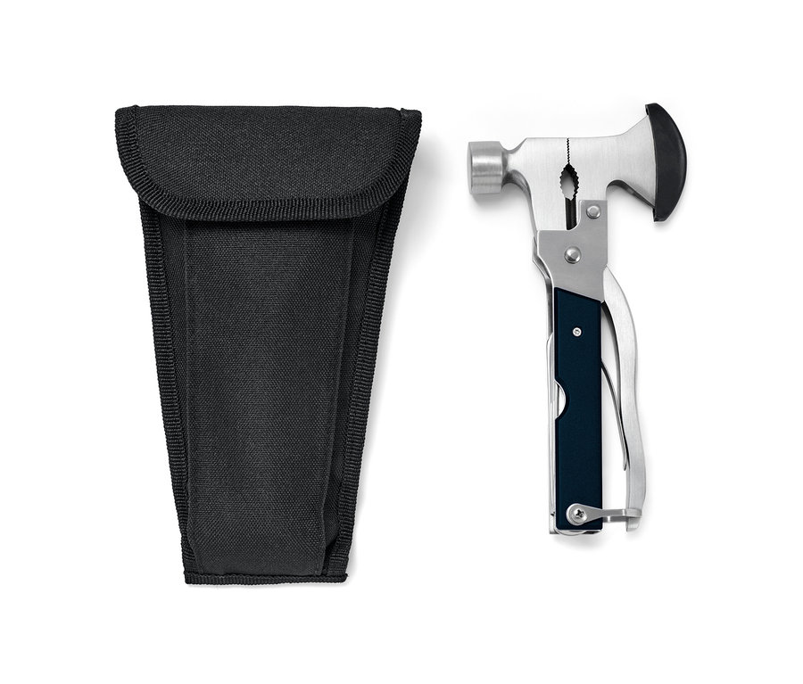 Multifunktions-Werkzeug neben schwarzer Tasche.