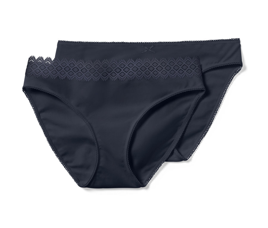 Zwei dunkelblaue Slips.