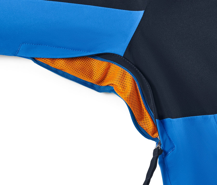 Detailansicht einer blauen Skijacke mit Reißverschluss und orangefarbenem Futter.