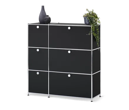 Schwarze Kommode »CN3« mit 6 Klappen.