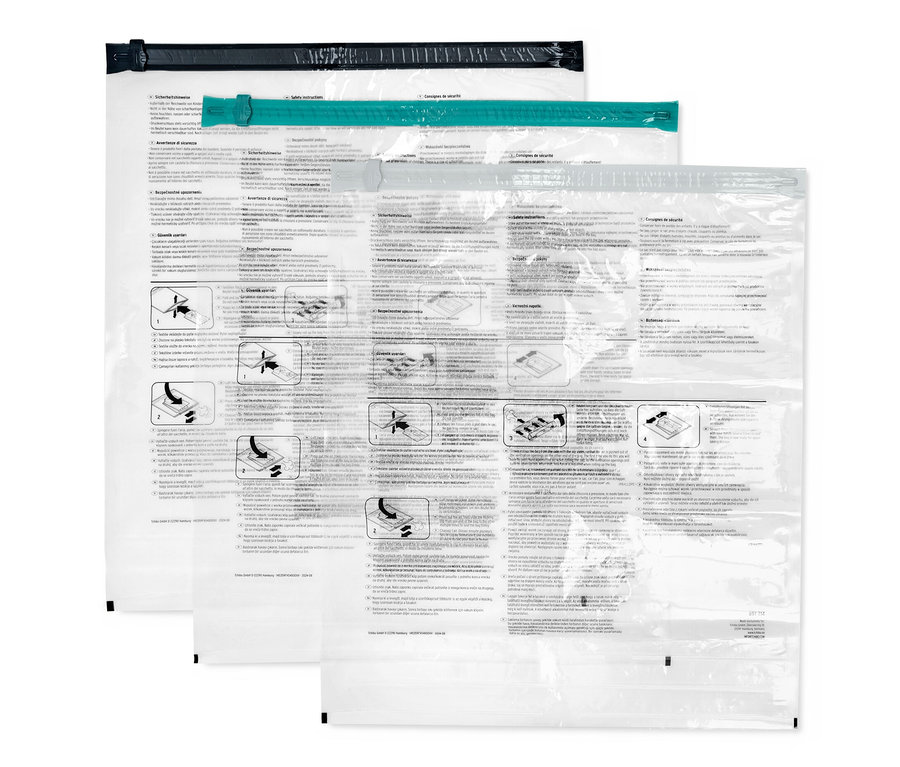 Drei Vakuum-Reisebeutel.