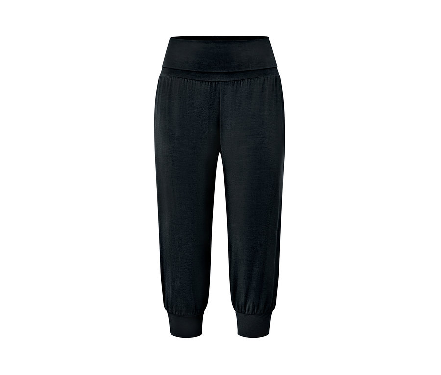 Schwarze 3/4-Yogahose.