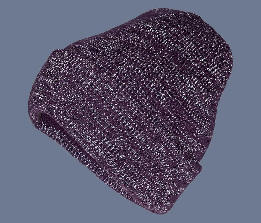 Eine violette Strickmütze mit weißen Sprenkeln auf grauem Hintergrund.