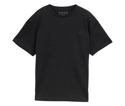 Schwarzes T-Shirt mit kurzen Ärmeln.