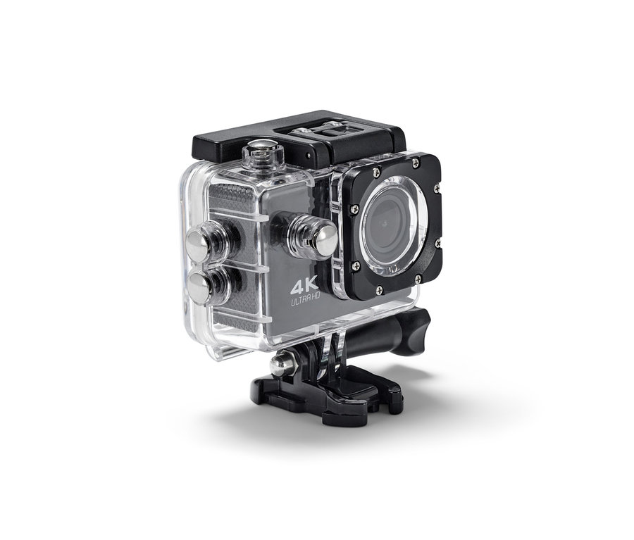 Nahaufnahme einer Action-Cam mit 4K-Auflösung in einem transparenten Gehäuse.