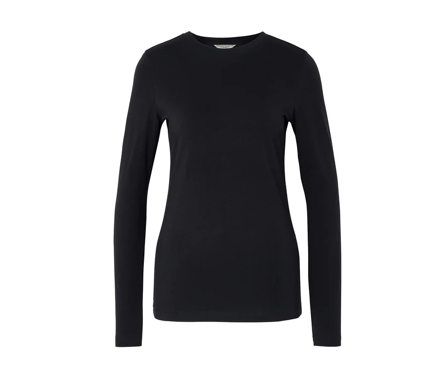 Schwarzes Langarmshirt.