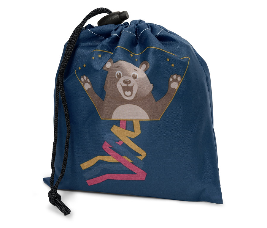 Blauer Kordelzugbeutel mit Cartoon-Bär und bunten Bändern.