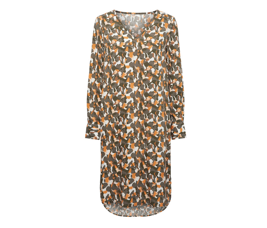 Ein Midikleid mit Allover-Muster.