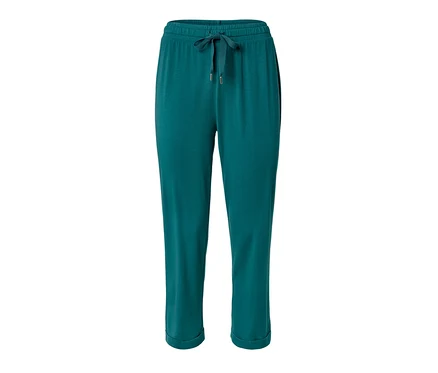 Eine grüne Pyjamahose mit Kordelzug.
