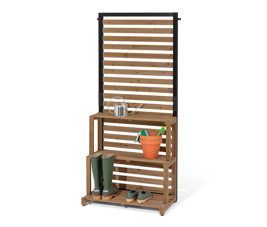 Sichtschutz-Regal-Modul »Elin« mit Gummistiefeln, Schuhen, Gießkanne und Blumentopf.