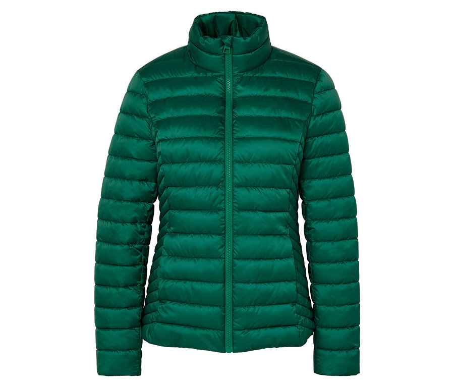 Grüne Steppjacke mit Reißverschluss.