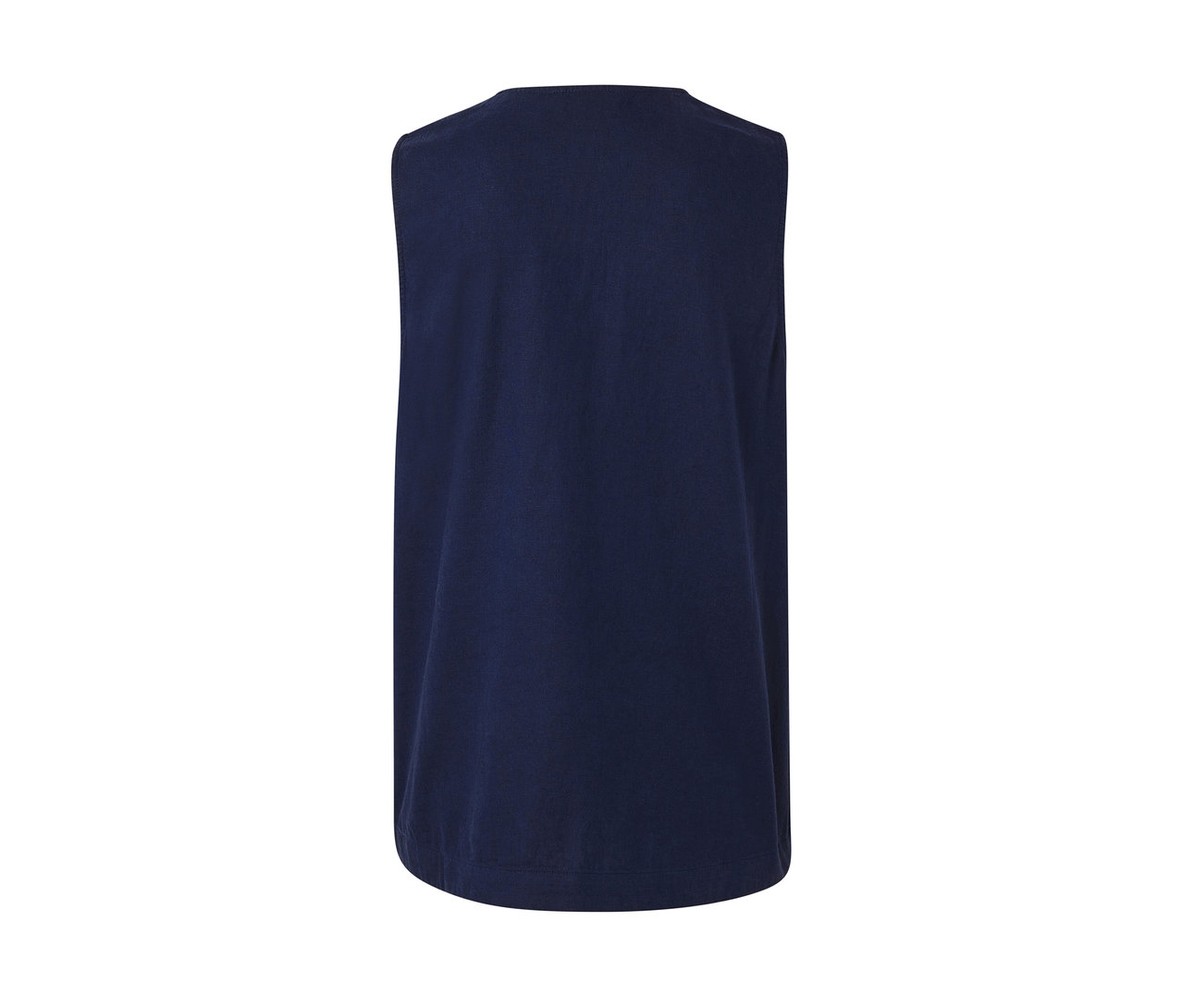Detail einer navy ärmellosen Leinenbluse.