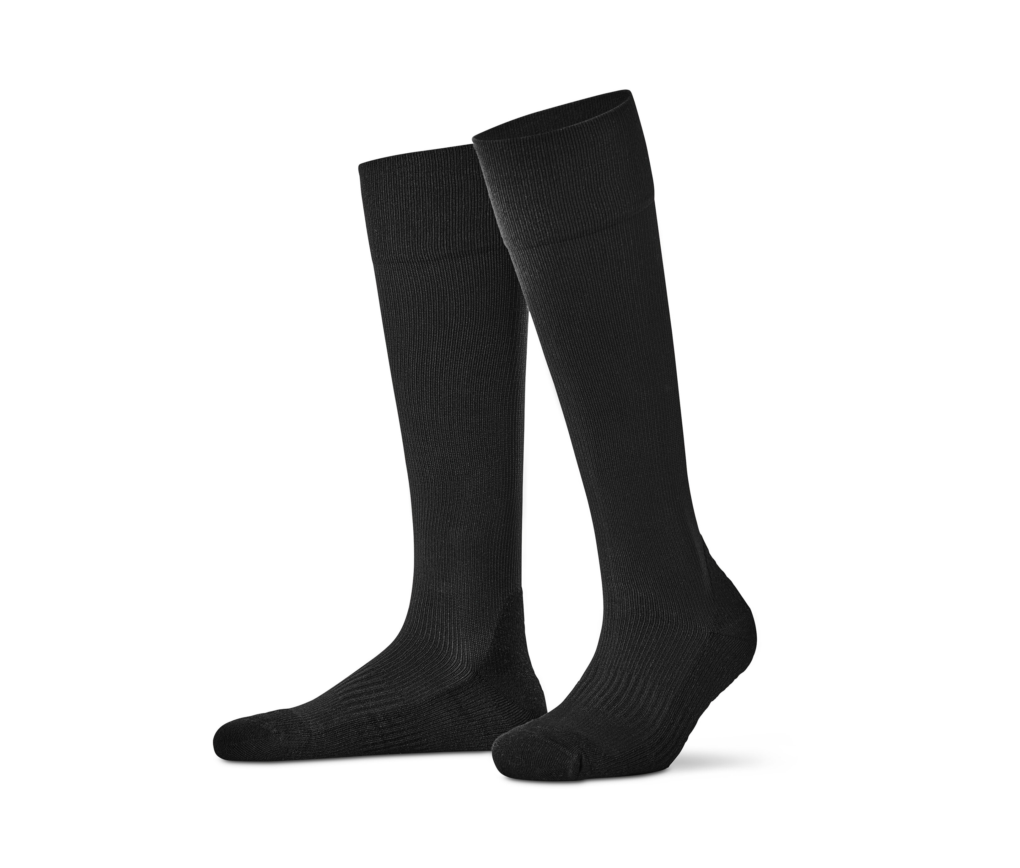 Zwei schwarze Sport-Kompressionsstrümpfe.