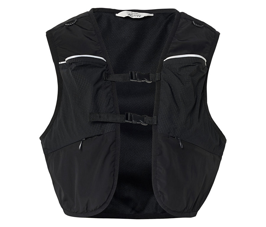 Schwarze Laufweste mit Taschen und Schnallen.