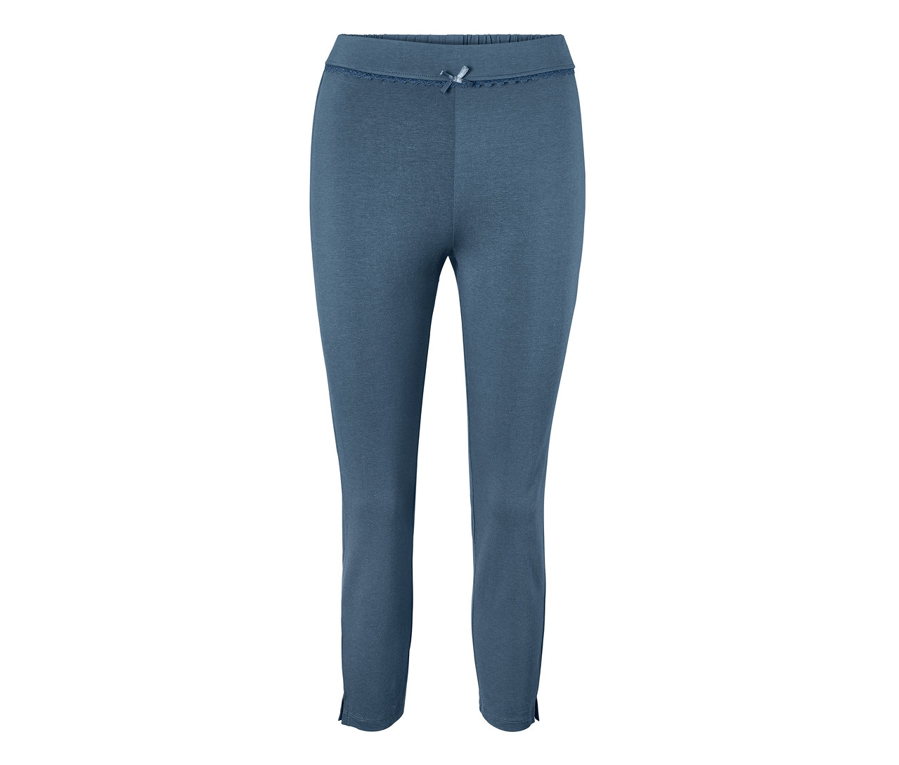 Eine blaue Loungewear-Hose mit dekorativer Spitze am Bund.