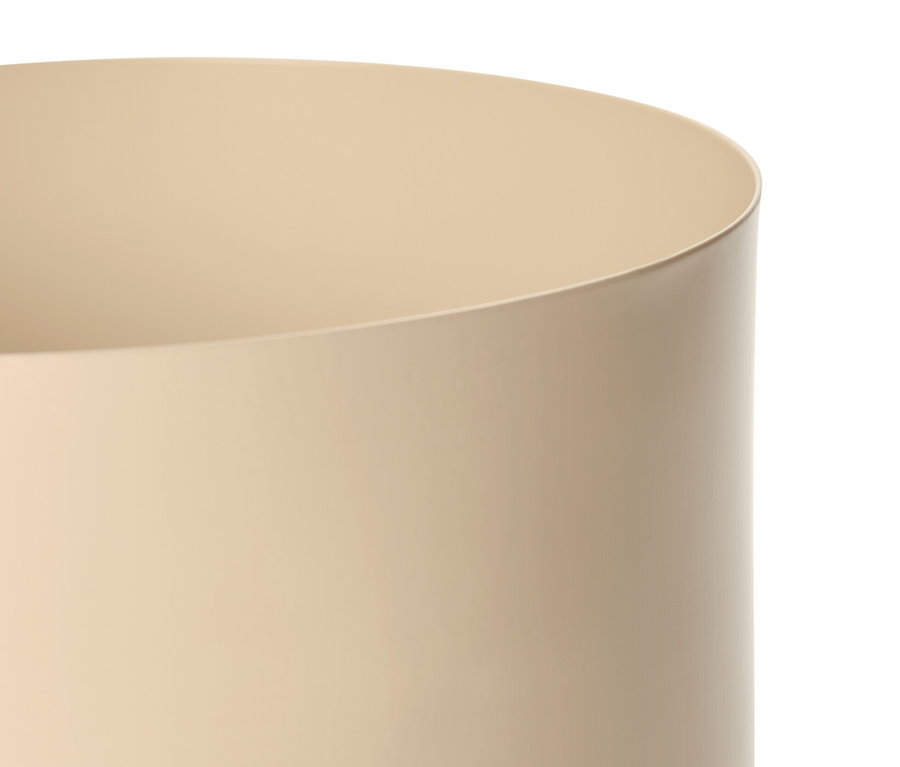 Detailansicht einer runden Pflanzbox.